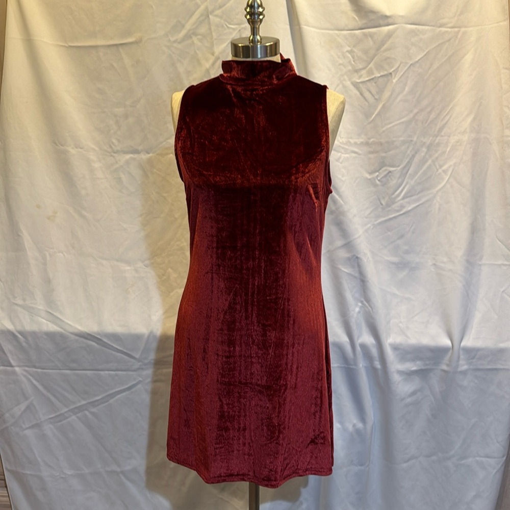 Women’s She +Sky dress sz large boutique brand sleeveless mock turtleneck